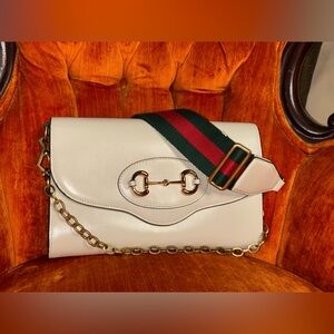 Gucci Cream Leather Crossbody with Green and Red Strap